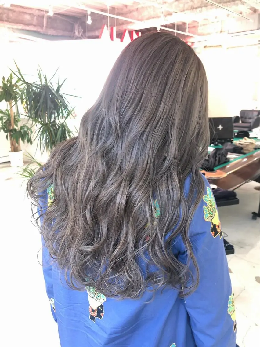 ロング 🧨ブリーチー×ボブ レイヤー💎じゅえるのヘアスタイル