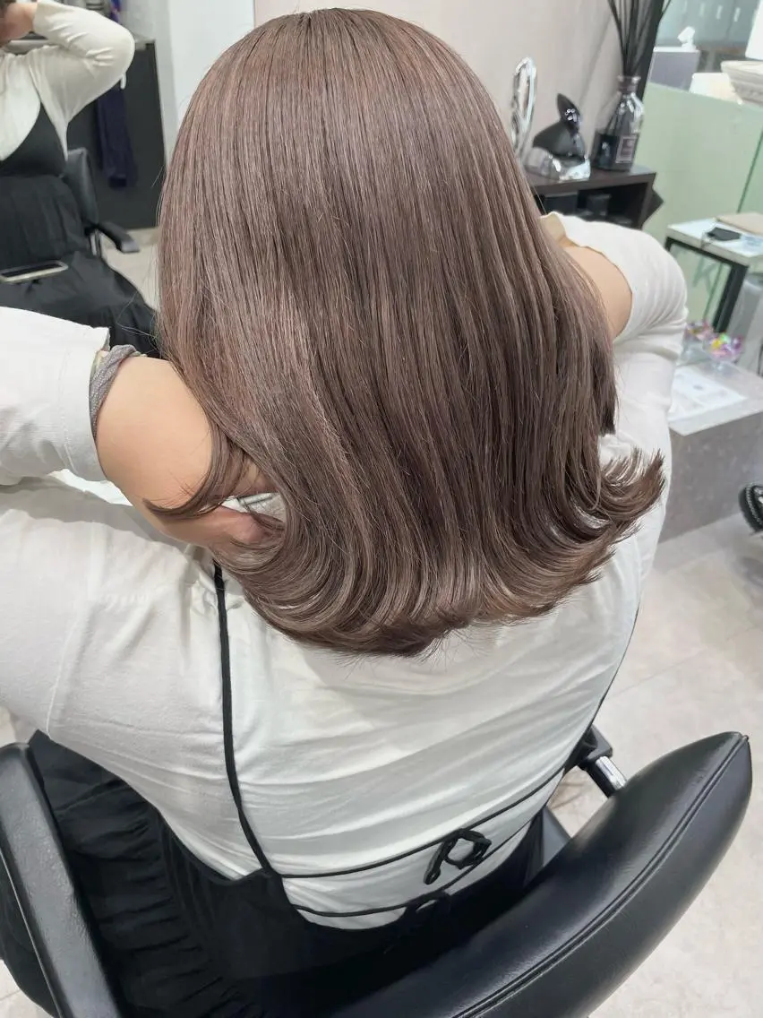 ミディアム カラー カット ヘアカラー トリートメント 髪質改善will hairdesignのヘアスタイル