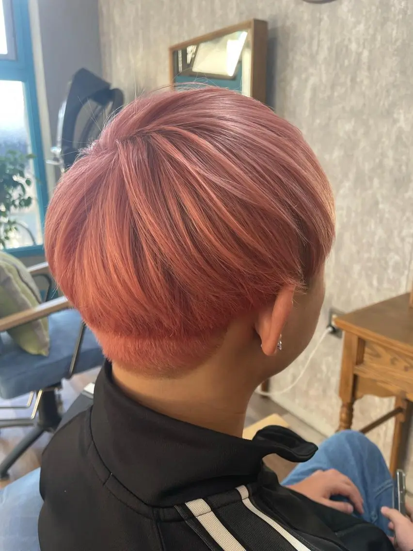 ショート カラー メンズ メンズブリーチ ブリーチ hairsBerry 豊津店のヘアスタイル