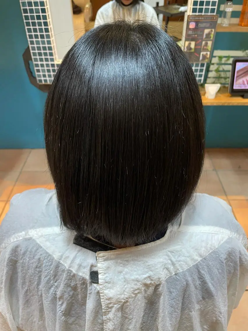 ショート カラー マツエク・マツパ 吉田 瑛美のヘアスタイル