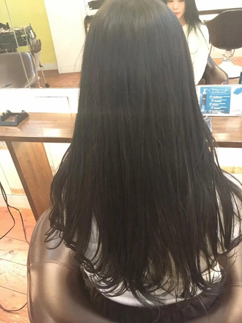 ロング カラー ブルーカラー ブルージュ Lagom なかだのヘアスタイル