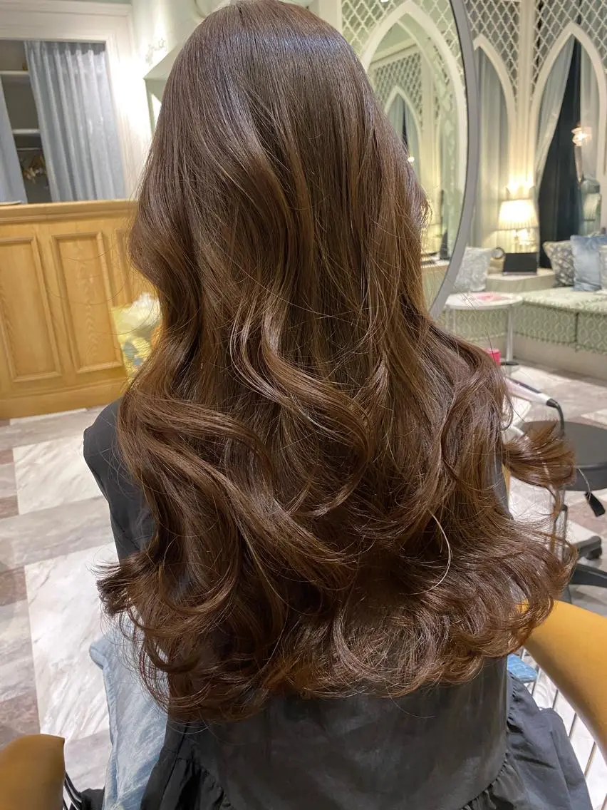 カラー ベージュカラー 黒髪 ブリーチ ブルーカラー ブルーブラック ヘアカラー 木屋元一/透明感 /前髪/レイヤーのヘアスタイル