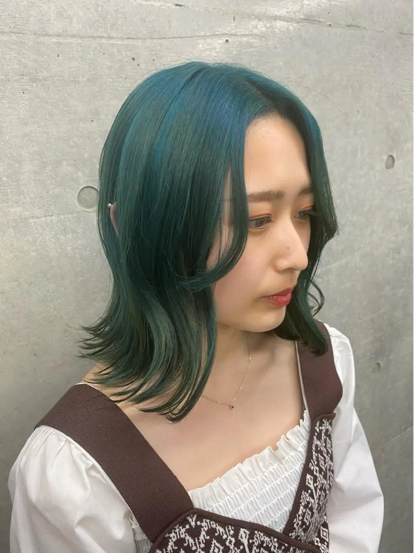 ミディアム カラー アッシュ バレイヤージュ 透明感カラー ハイライトカラー インナーカラー 原宿アンリ 山下卓也のヘアスタイル