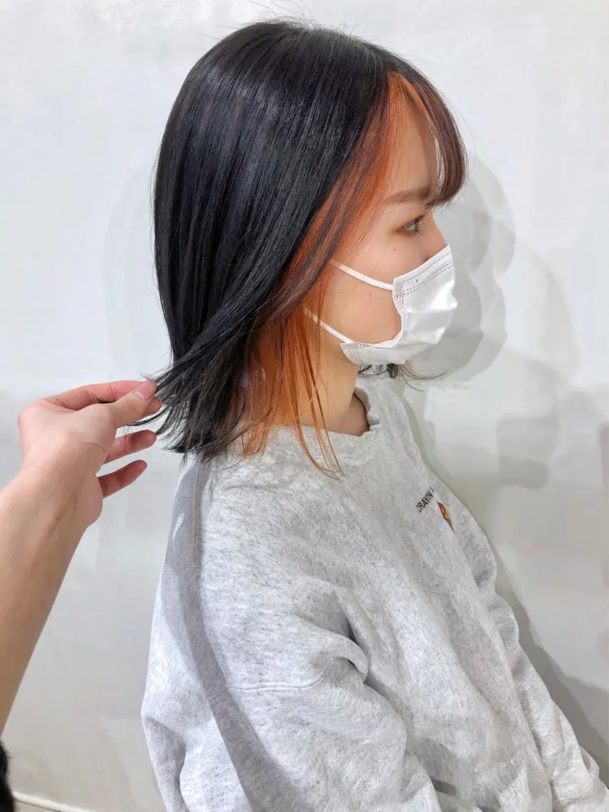 カラー white.梅田 デザインカラー🦄のヘアスタイル