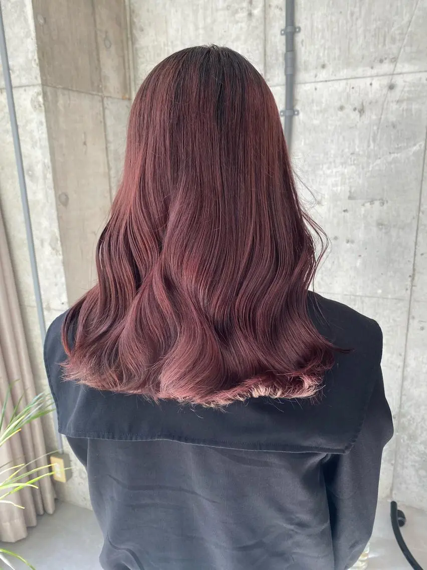セミロング カラー ヘアアレンジ ブリーチ ブリーチなしカラー 美髪矯正 韓国レイヤーのヘアスタイル