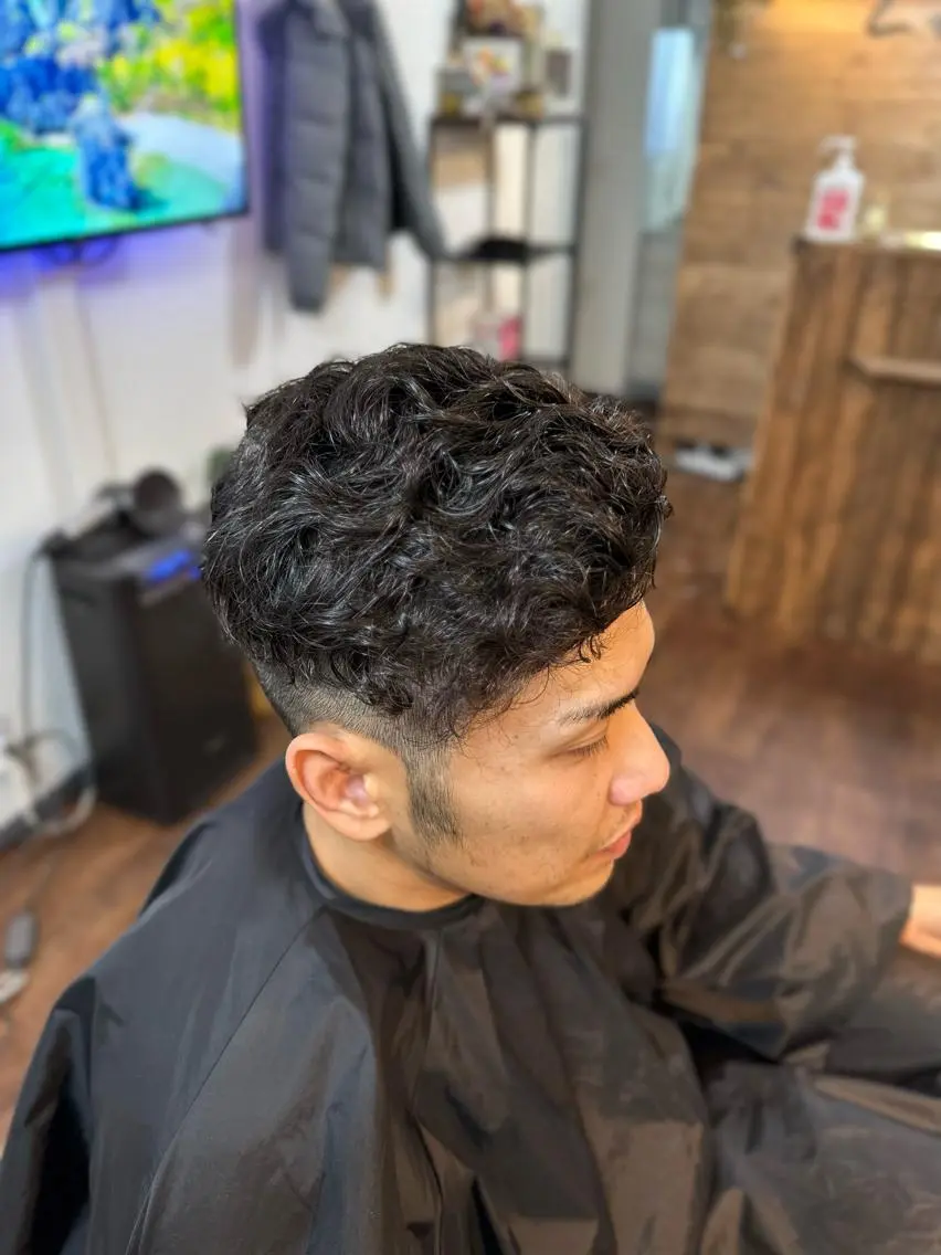 ショート パーマ メンズ カット パーマ トリートメント Luzir⭐︎ GEN⭐︎のヘアスタイル