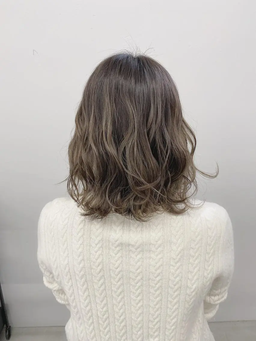 ミディアム 豊中駅3分eha レッスンモデルのヘアスタイル