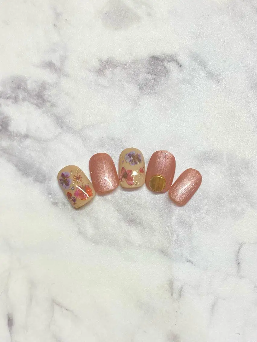 ネイル ジェルネイル ニュアンスネイル パラジェル ピンク ハンドネイル Nail&eye Belire 新宿のネイルデザイン