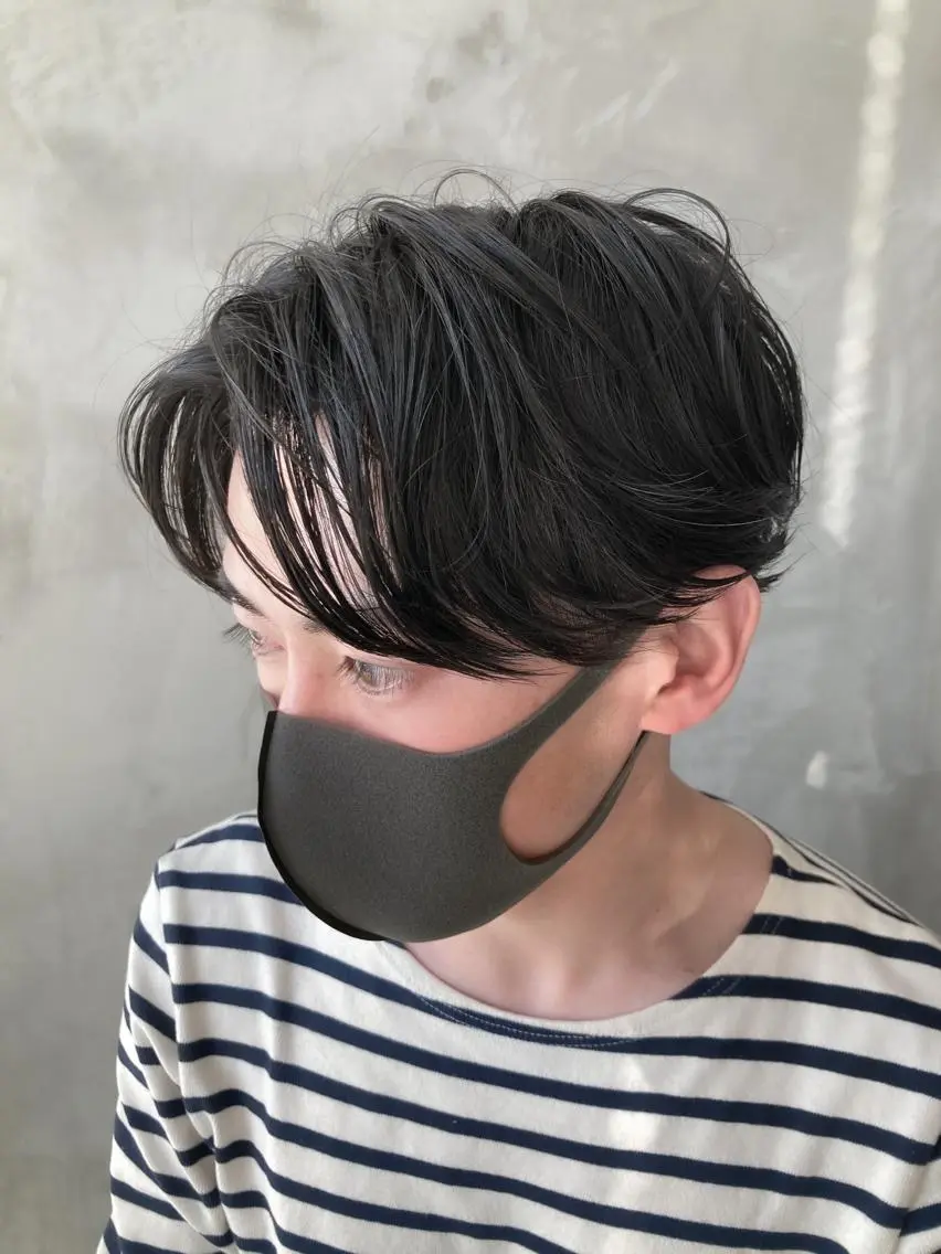 ショート パーマ メンズ センターパート メンズパーマ ニュアンスパーマ 波巻きスパイラルパー マ/シャドウパーマ駿のヘアスタイル