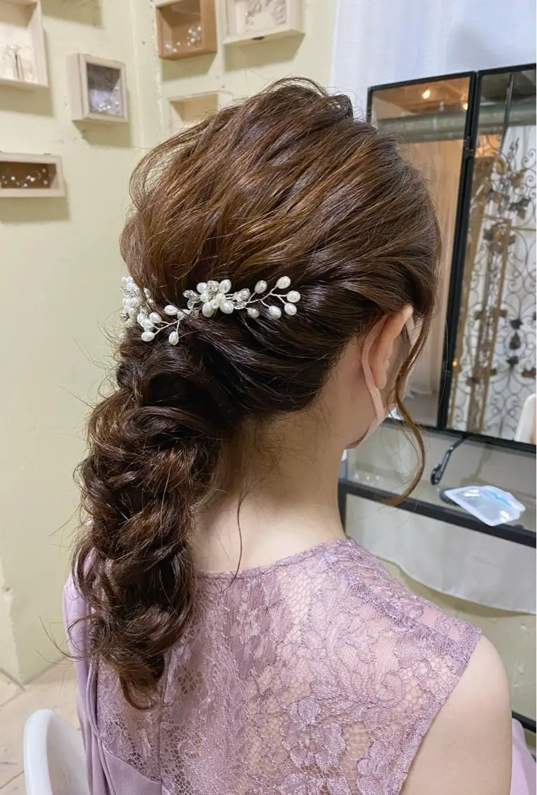 セミロング ヘアアレンジ ヘアセット fots. 愛美のエステ・リラクイメージ