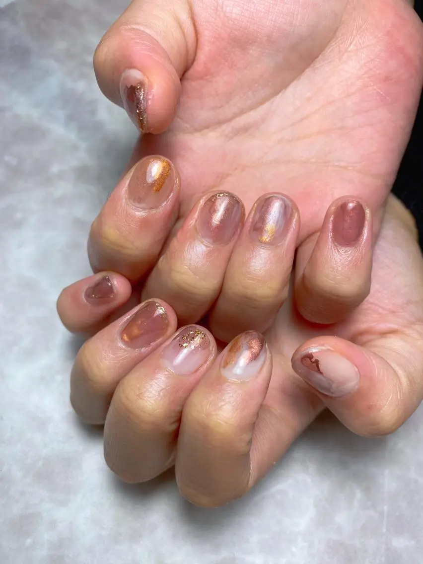 ネイル ジェルネイル 持ち込み ニュアンスネイル パラジェル ハンドネイル ハンドケア 🌿Charme🌿 MAIのネイルデザイン