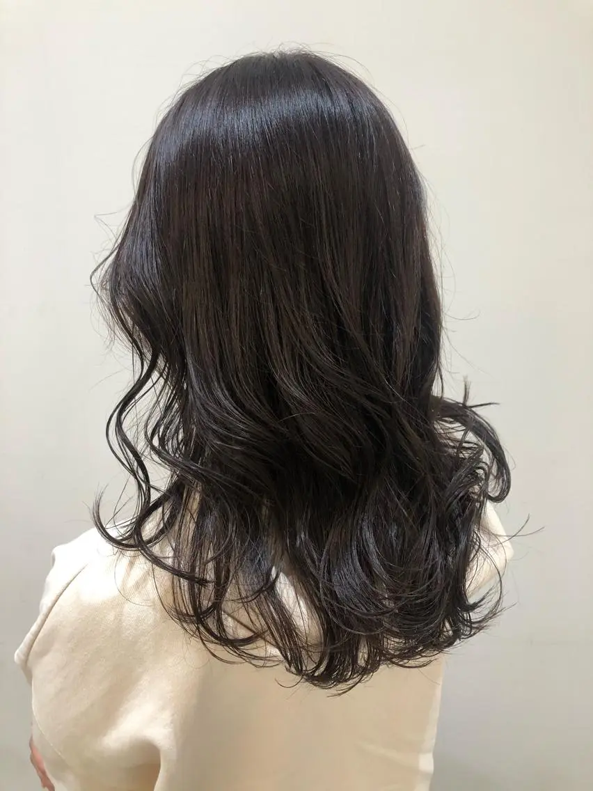 セミロング 銀座/レイヤーカット 🤍内野すみれのヘアスタイル