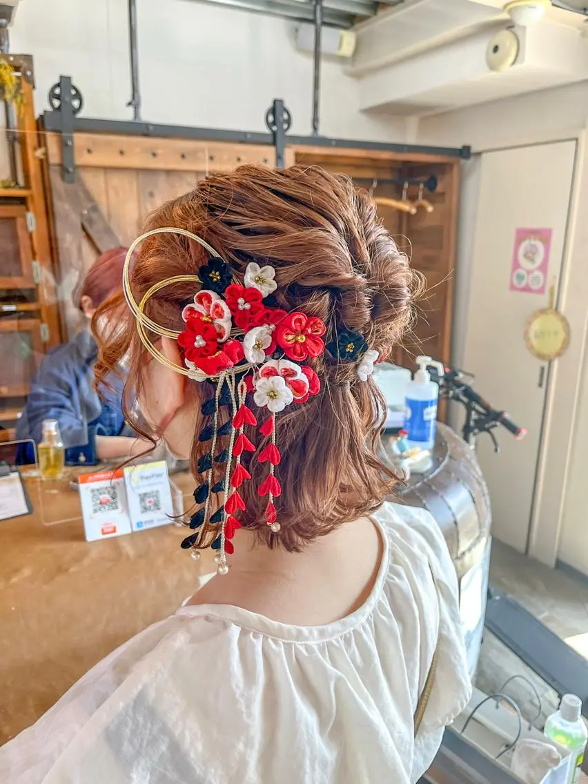 ミディアム ヘアアレンジ ヘアセット 佐藤 美聡のヘアスタイル