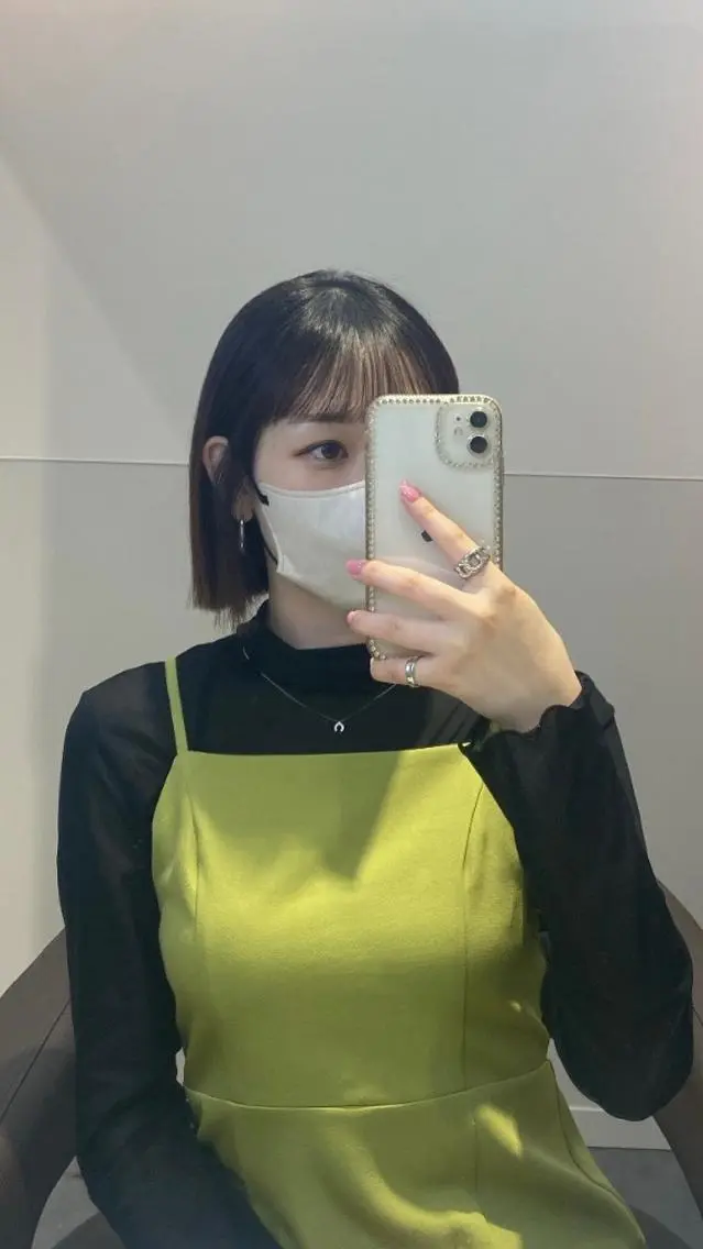 ショート カラー パーマ ヘアアレンジ メンズ キッズ ネイル マツエク・マツパ アイブロウ 切りっぱなしボブ メンズ韓国風 メンズパーマ 眉カラー 韓国風マツエク 切りっぱなしヘアボブ ミディアムヘアRYOのヘアスタイル
