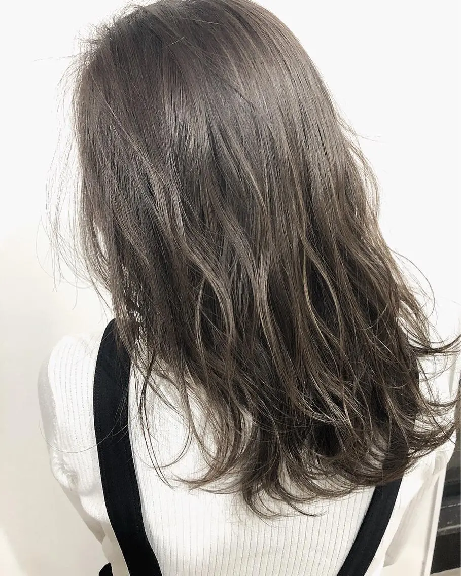 セミロング セミロングパーマ アッシュ ボブ エクステ 外国人風カラー カット ヘアカラー 夜23時まで予約🉑 reverieあきらのヘアスタイル