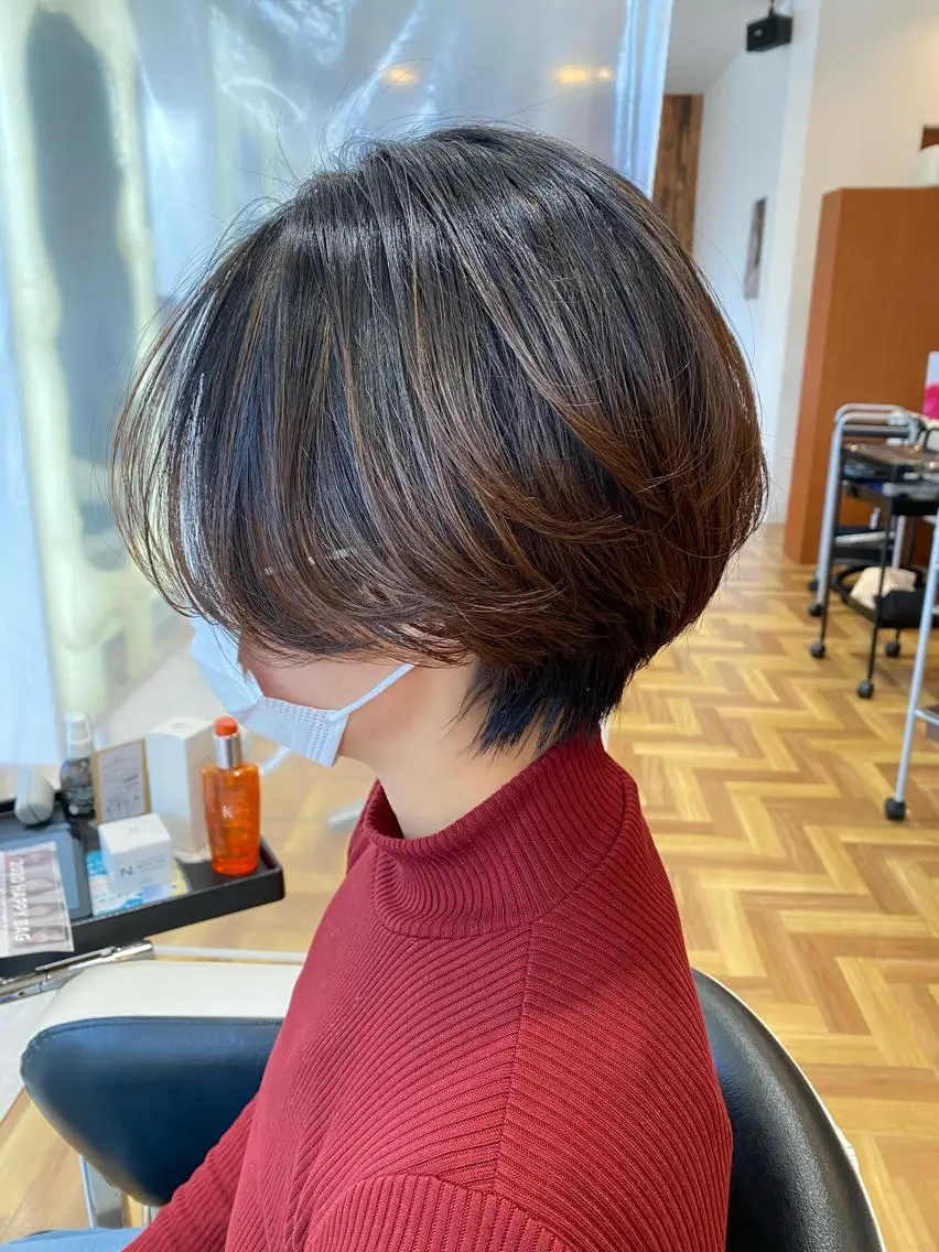ショート ハイライト ショートヘア 高木 麻知子のヘアスタイル