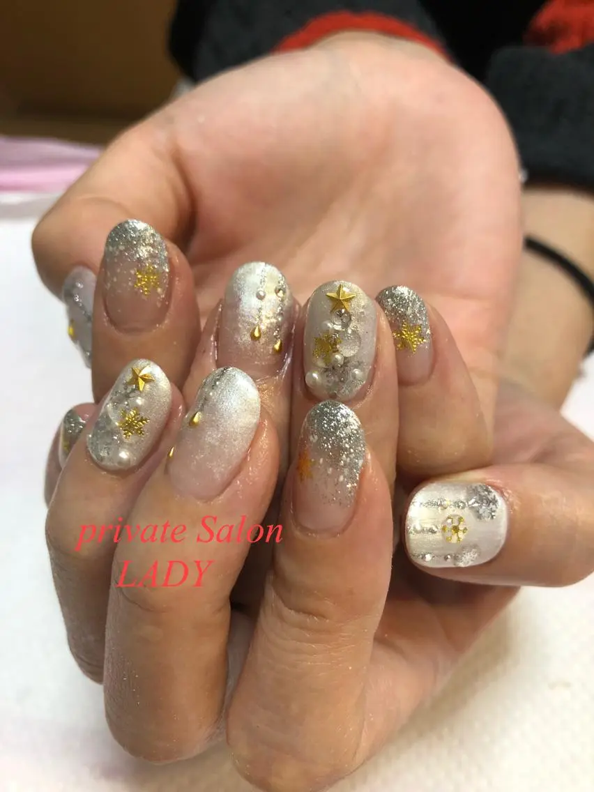 ネイル ハンドネイル 桜田 麻菜のネイルデザイン