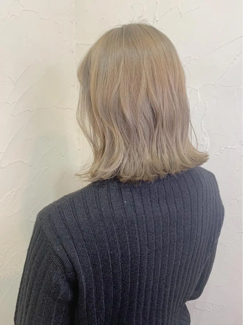 ミディアム ハイライト 髪質改善 縮毛矯正 トリートメント ヘアカラー ✂︎マンツーマン施術 ａｙｅ✂︎のヘアスタイル