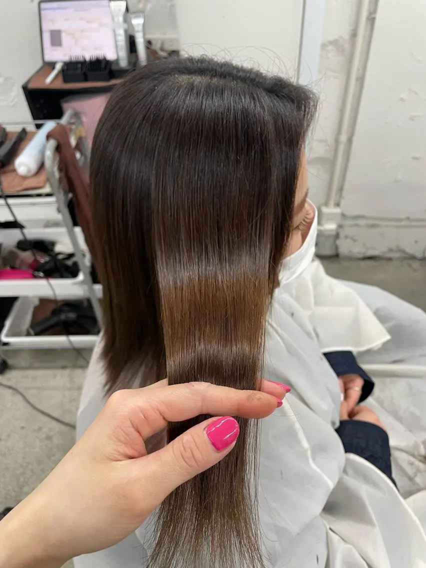 セミロング カラー アッシュ アッシュブラウン バレイヤージュ ミストバング ブラウンカラー ヘアカラー トリートメント ヘッドスパ 🧡艶髪/エクステ 🫧🧡YUKI❄️のヘアスタイル