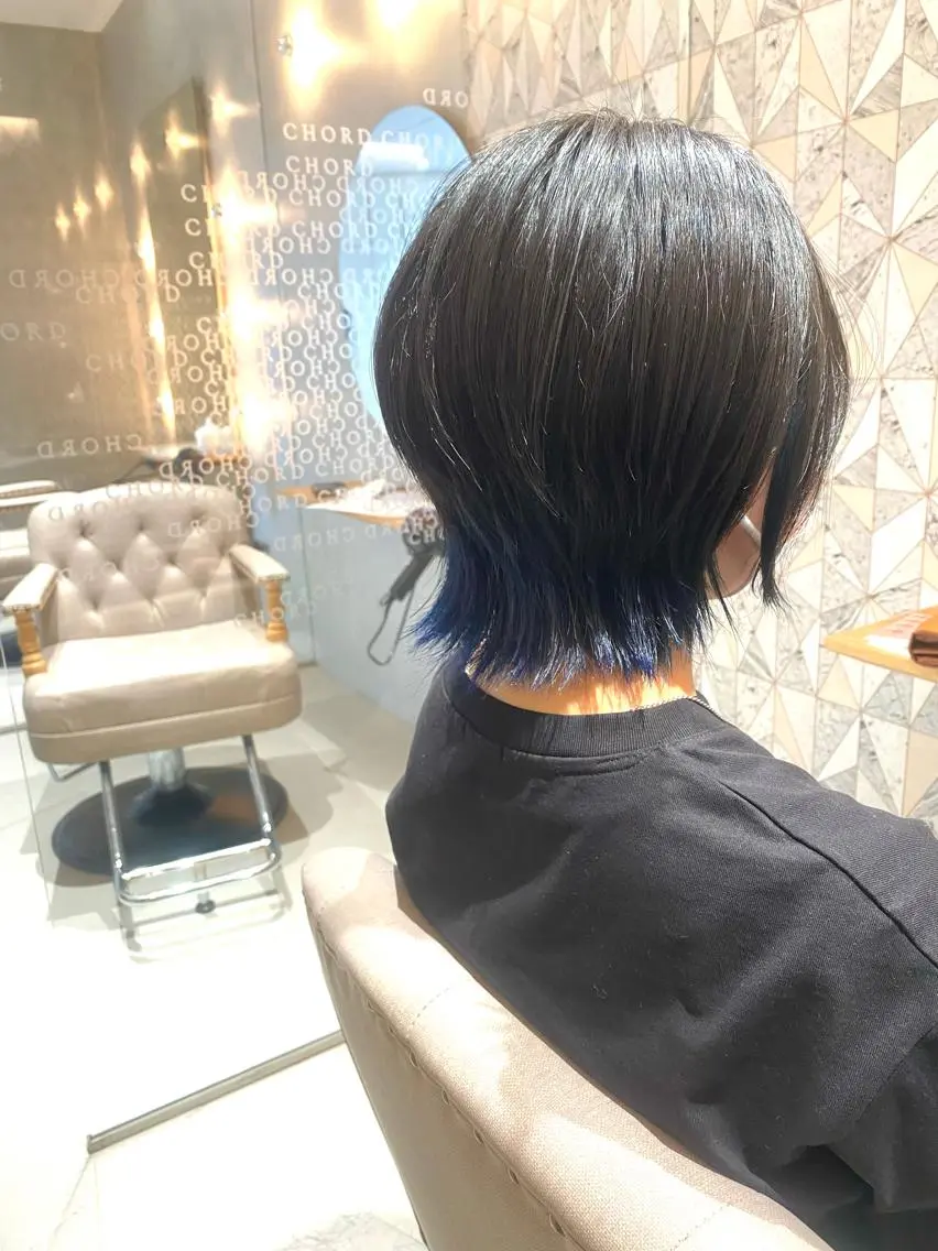 ショート カラー ブリーチ ハイライトカラー ハイライト ショートヘア 谷合 貴志のヘアスタイル