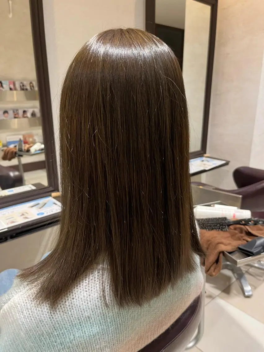 カラー 永瀬 恵のヘアスタイル