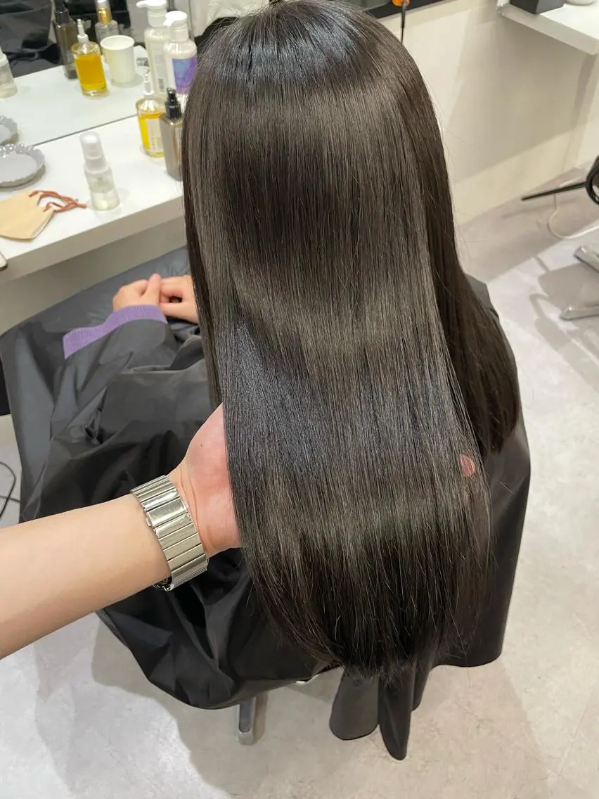 ロング カット 縮毛矯正 トリートメント 髪質改善、縮毛矯正 Core梅田茶屋町店のヘアスタイル
