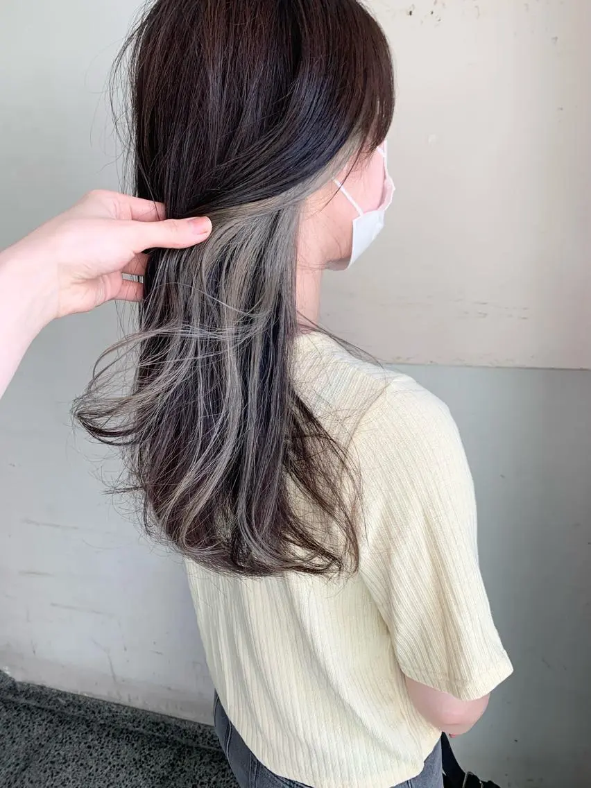 ミディアム カラー パーマ ヘアアレンジ メンズ キッズ ネイル マツエク・マツパ アイブロウ メンズブリーチ メンズハイライト メンズハイトーン メンズインナーカラー メンズ韓国風 🦕ウルフカット 🦕ａｋｉｈｏのヘアスタイル
