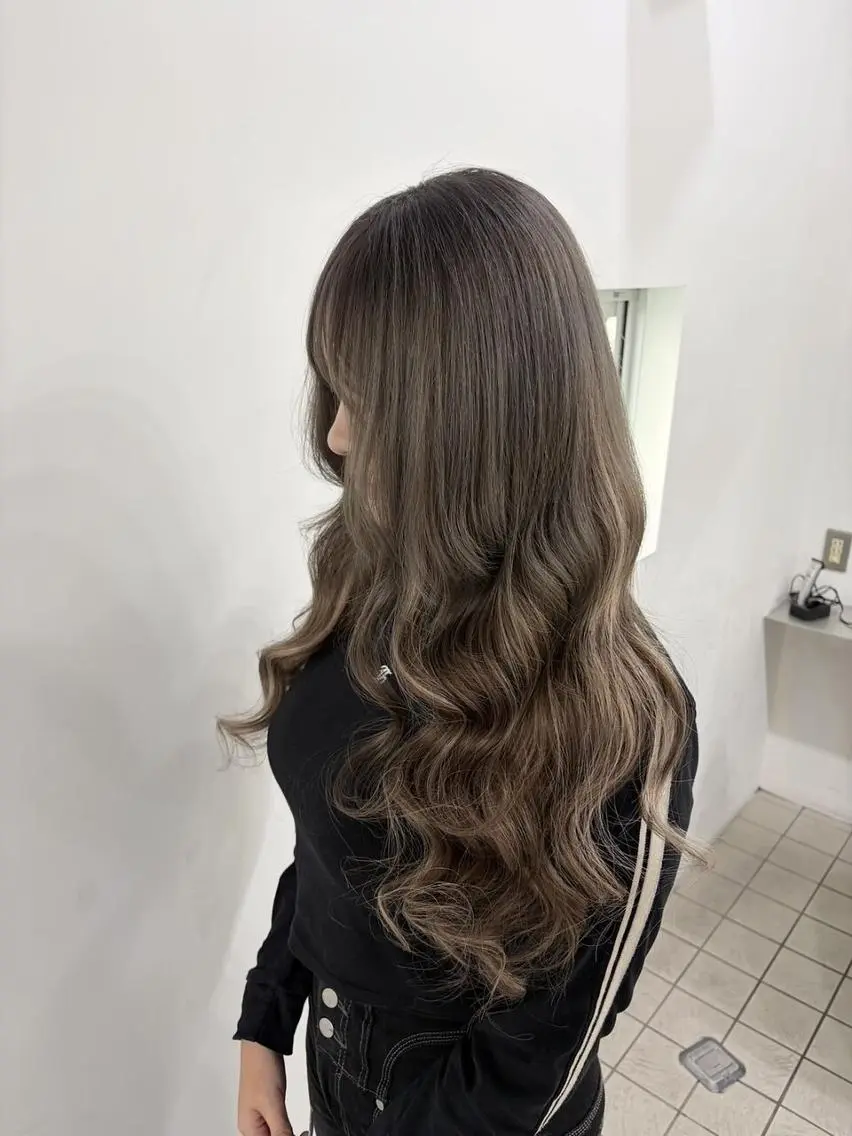 ロング ヘアアレンジ カラー シールエクステ 黒髪 ブリーチ デザインカラー ダブルカラー MISAKIエクステ ブリーチ\5900のヘアスタイル
