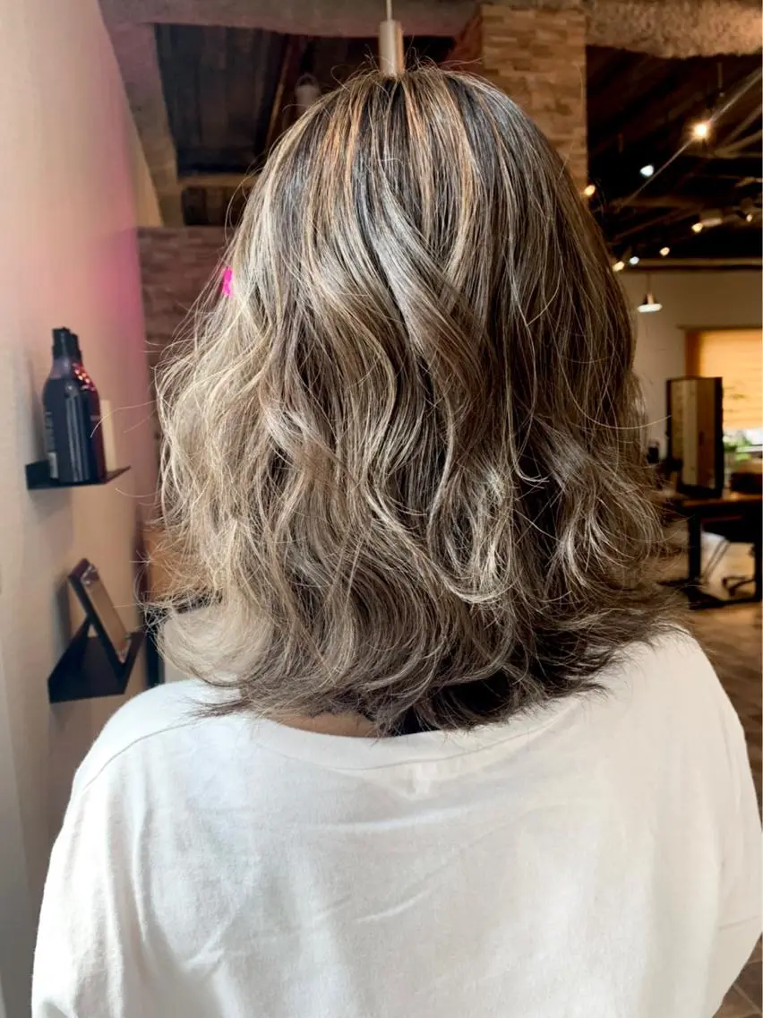 ミディアム ヘアカラー&縮毛矯正 STAR☆RIVERのヘアスタイル
