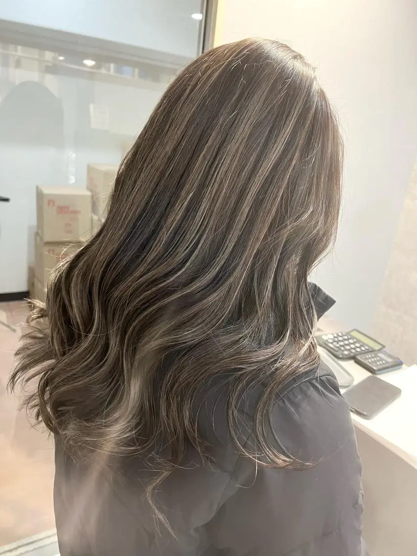 ミディアム ヘアカラー トリートメント KYOKO 【Bear】のヘアスタイル