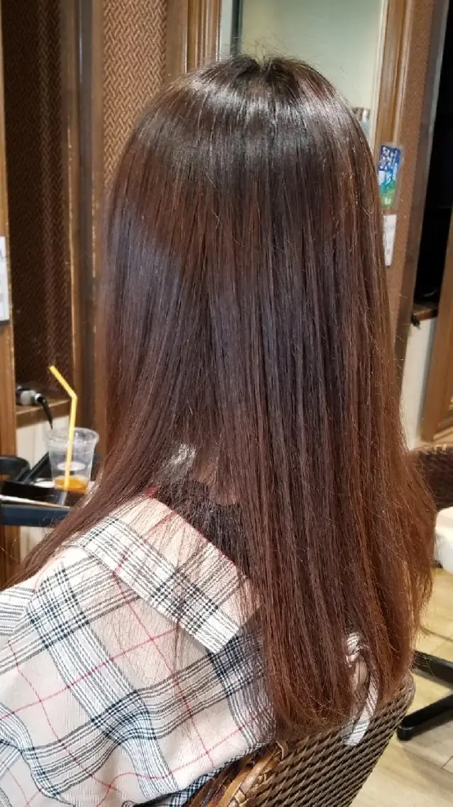 セミロング 高口 雅のヘアスタイル