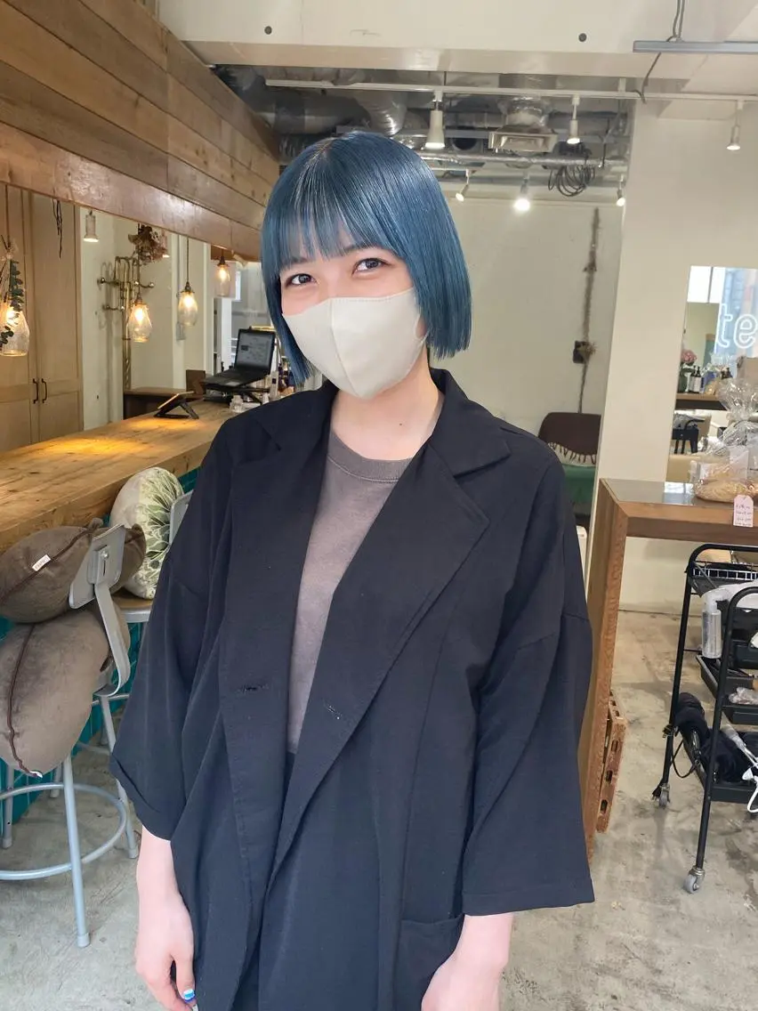 ショート カラー ブルーカラー ヘアカラー トリートメント パーマ美容師 hanaのヘアスタイル