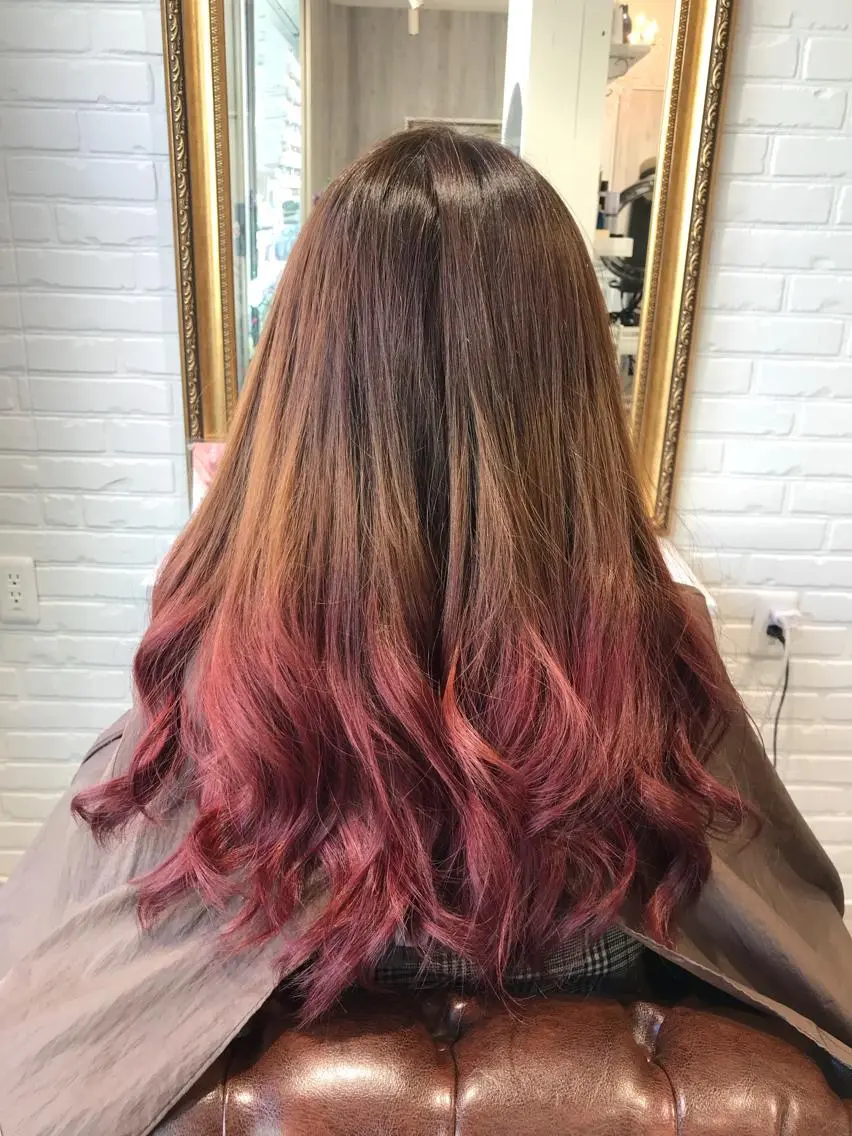 ロング カラー グラデーションカラー ピンクカラー ロング Renatus店長 金子裕美のヘアスタイル