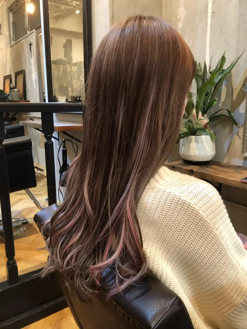 ロング カラー シールエクステ ベージュカラー ブラウンカラー グラデーションカラー ピンクカラー エクステ指名No.1 【店長】橘田のヘアスタイル