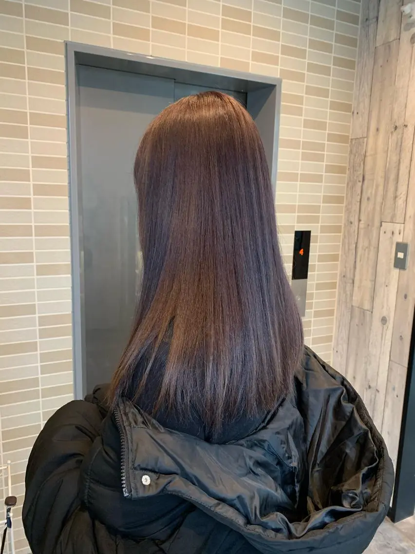 ロング カラー ヘアアレンジ ベージュカラー ブリーチ バイオレットカラー solon船橋2nd Amiのヘアスタイル