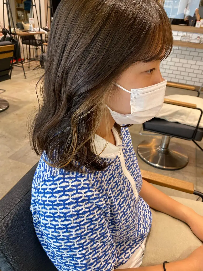 セミロング カラー ベージュカラー インナーカラー レイヤー/大人ボブ| ワタナベ リョウカのヘアスタイル