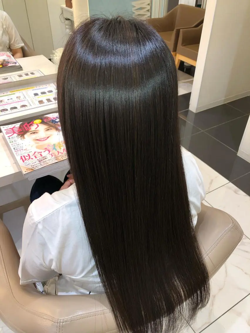 ロング パーマ 髪質改善 縮毛矯正 ストレートパーマ 安井 昴 💫ブリーチ縮毛矯正のヘアスタイル