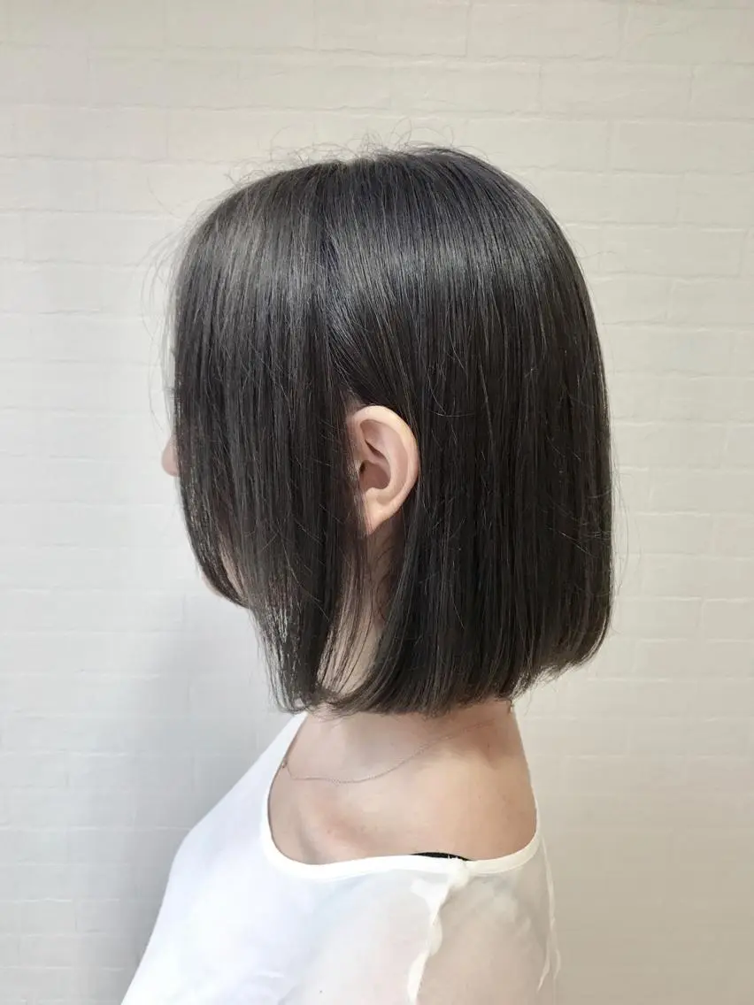 ショート カラー グレージュ カット ヘアカラー トリートメント 💜ツヤヘアケア🩷 サトウシュンスケのヘアスタイル