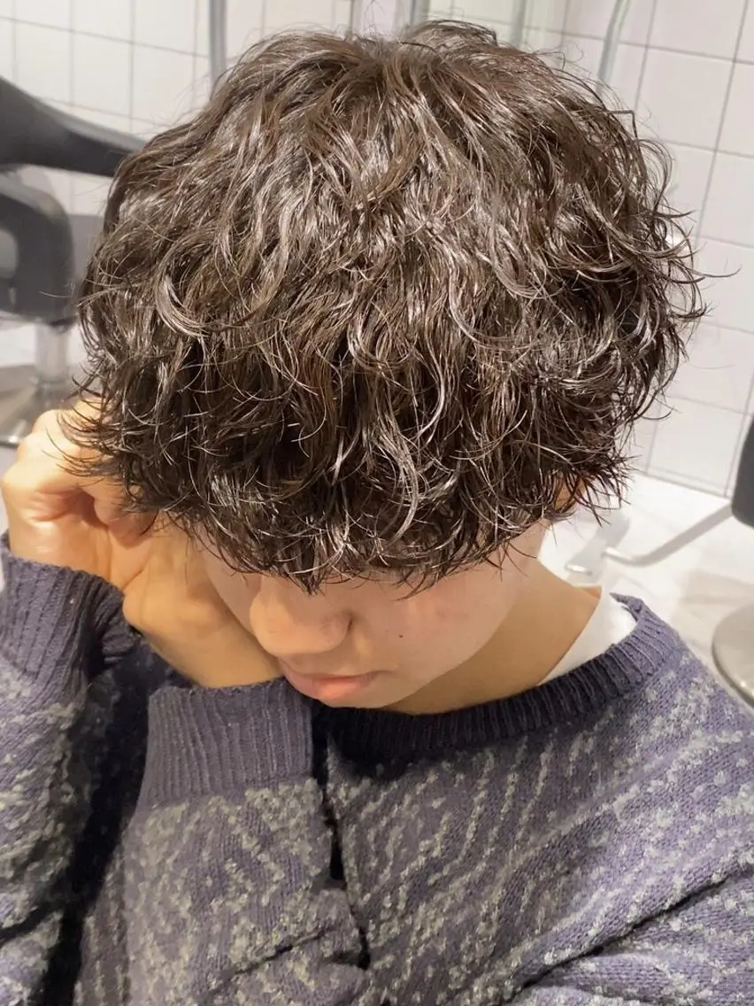 メンズ アイブロウ デザイン/ハイトーン 指名No.1パフのヘアスタイル