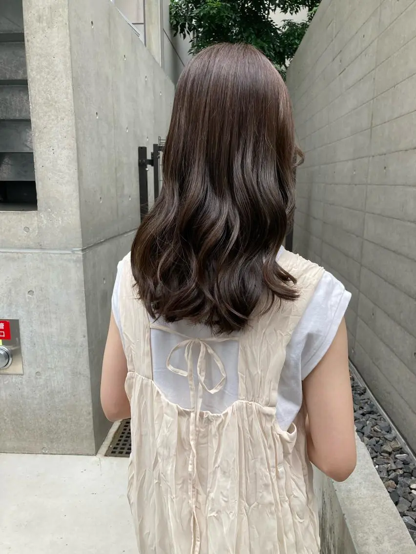 セミロング ✨色持ちの良い艶 カラー✨蟹江真世のヘアスタイル
