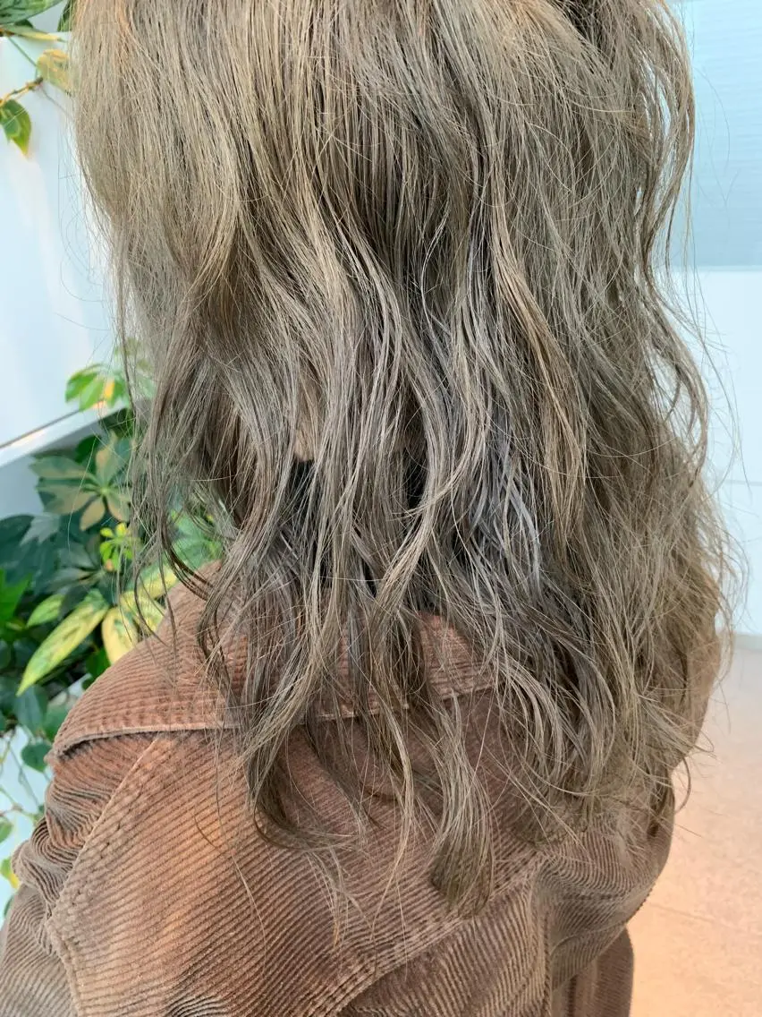 セミロング ヘアカラー トリートメント 東北No.1完全個室 💐梶谷社長のヘアスタイル