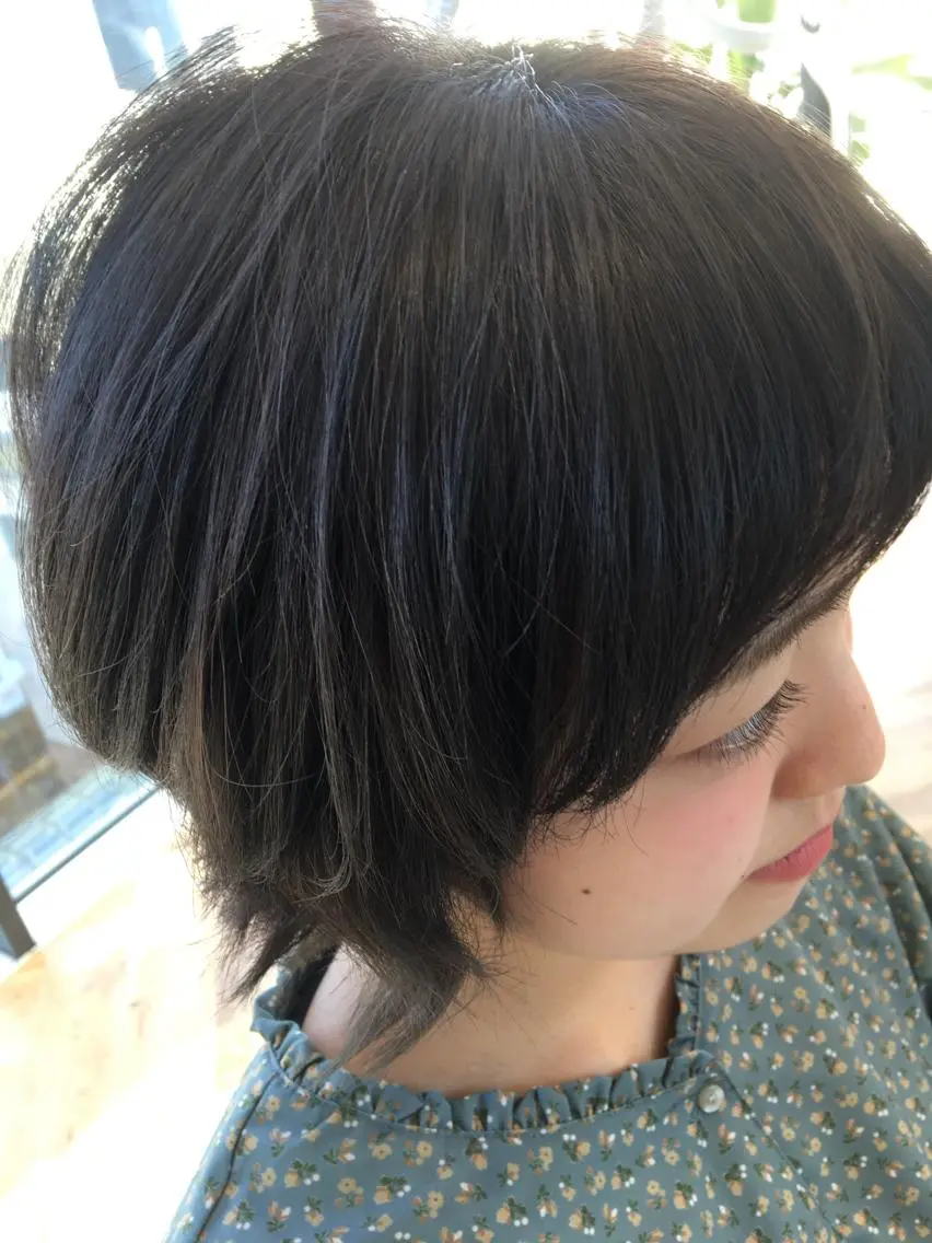 ショート ショートヘア 外ハネヘア アニメカラー髪質改善 🎀🐰堀川智史🎀のヘアスタイル