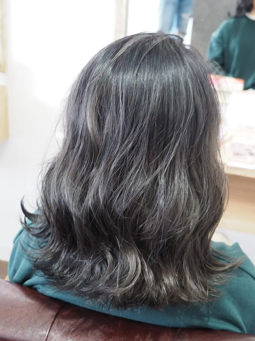 ミディアム カラー 土屋 貴章のヘアスタイル