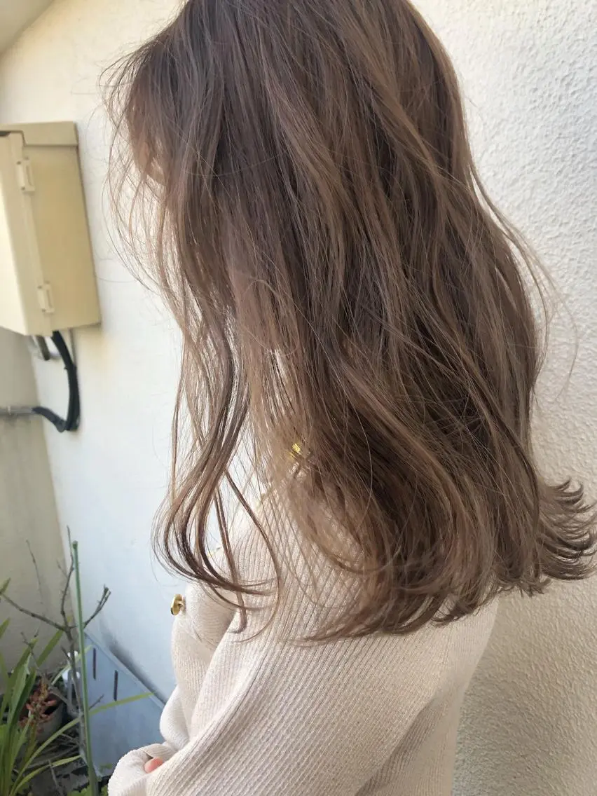 ロング カラー ベージュカラー ブリーチ Pia ツボイ ケイタのヘアスタイル