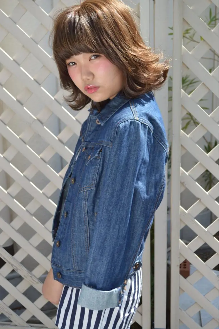 ショート ミディアム カラー アッシュ ベージュカラー 外ハネヘア 🧡ショートの達人 🧡SHOのヘアスタイル