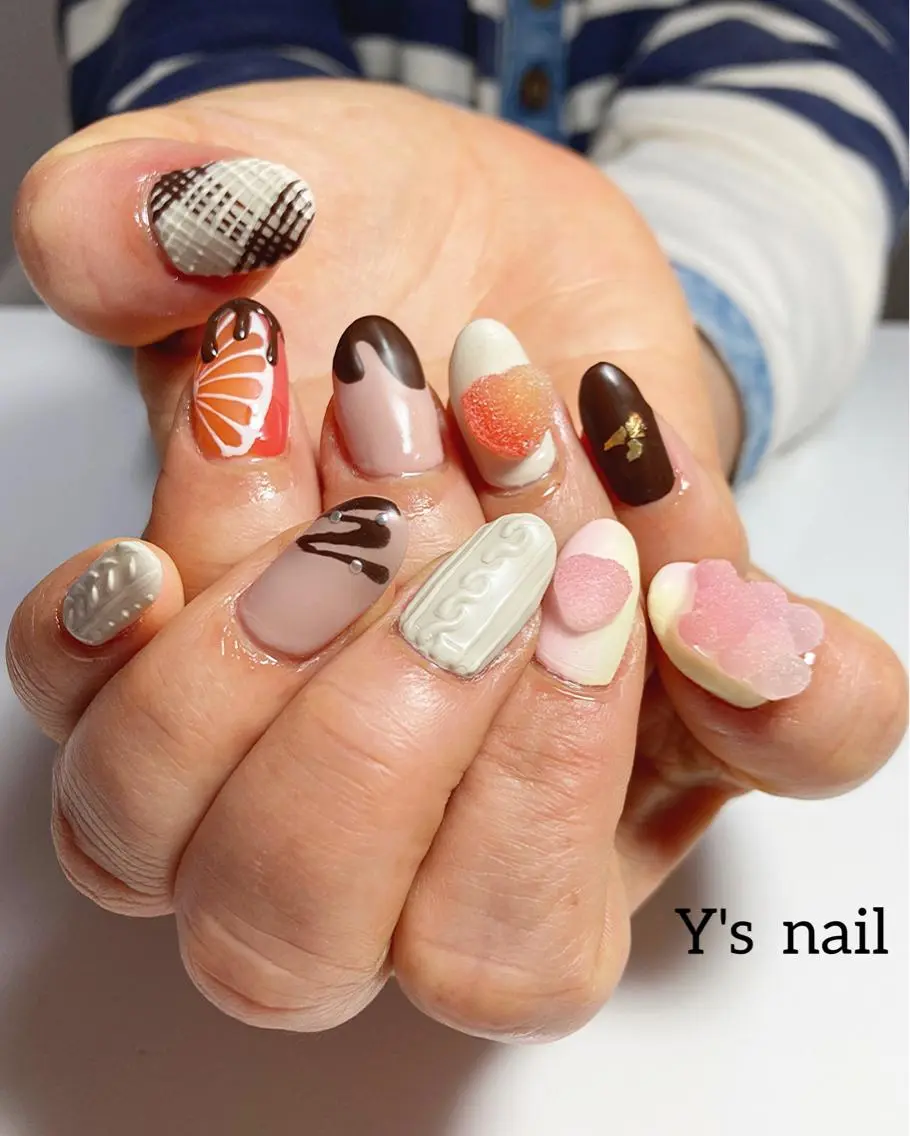 ネイル バレンタイン 手書きが得意🖌️ Y’s  nailのネイルデザイン