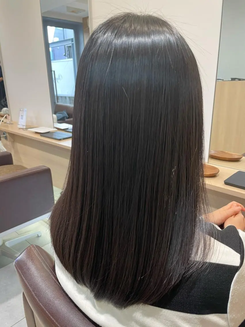 セミロング 縮毛矯正 voyage 森住宏輝のヘアスタイル