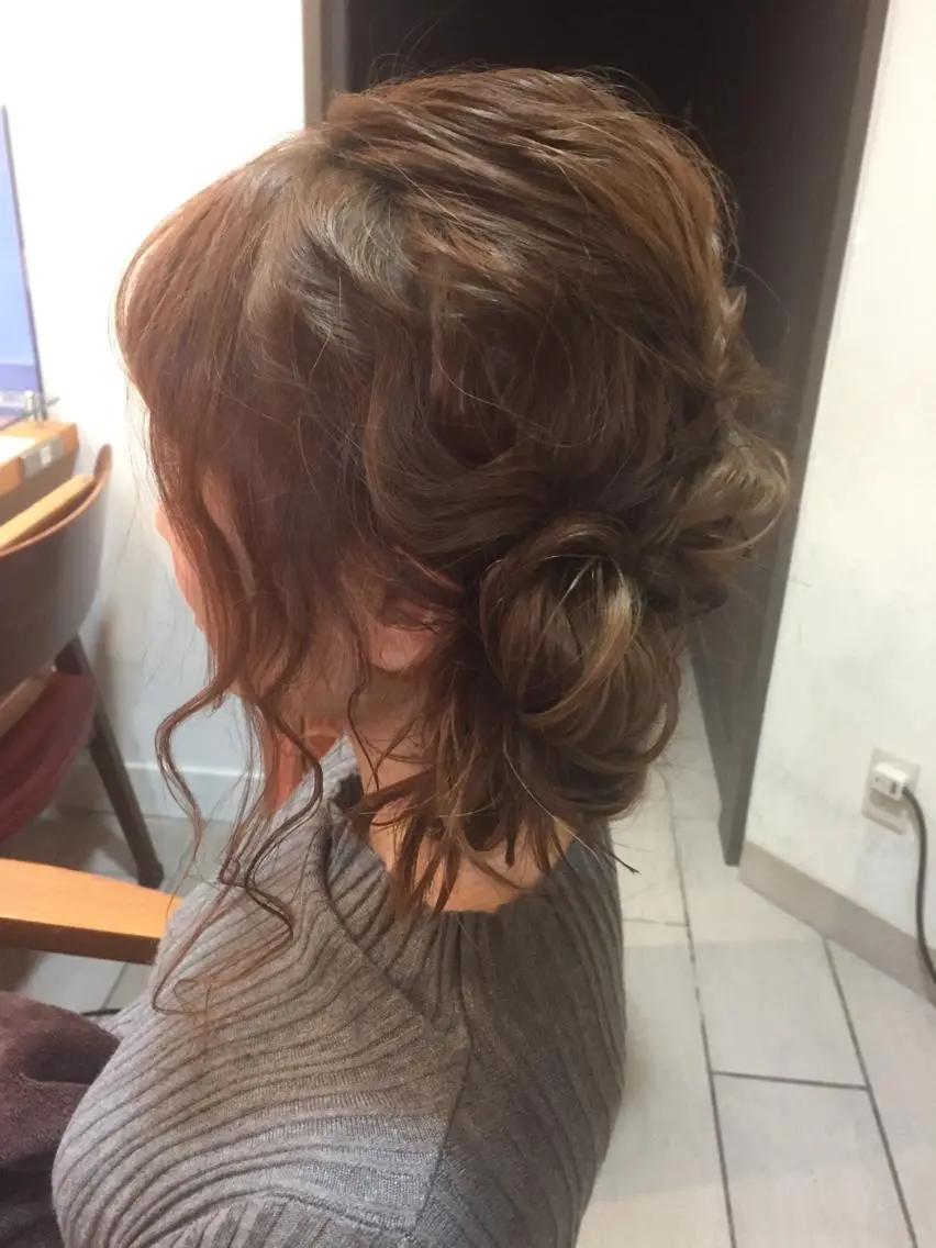 ロング カラー パーマ ヘアアレンジ ツインテール 可愛いを作る神 ナオヒロのヘアスタイル