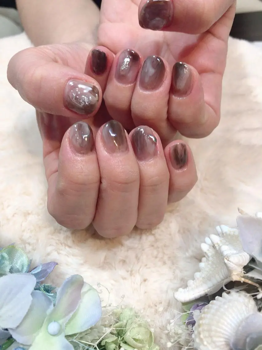 ネイル ニュアンスネイル YAS 青柳 安代のネイルデザイン