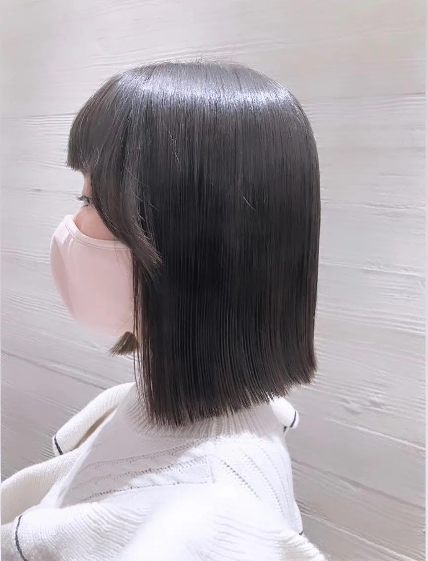 ショート サキ🤍ハイトーン 🩰くびれ巻きヘアのヘアスタイル